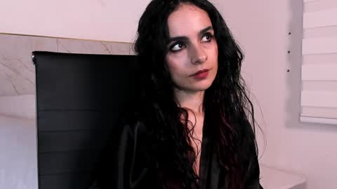 Snapshot of alicenoir_ chatting on December 2024 01:53:01 AM alicenoir_ online show from December 2024 01:53:01 AM