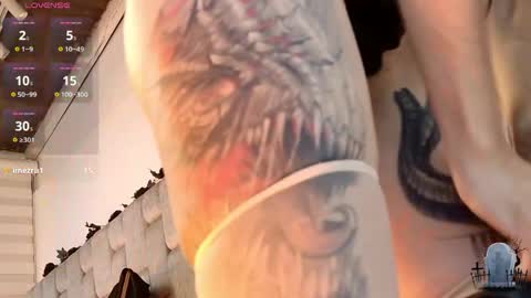 alicenoir_ online show from April 2026 11:10:02 PM