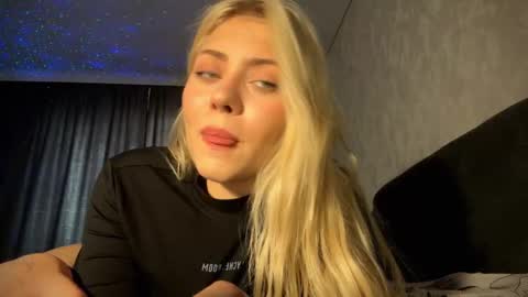 aliceoceaneyes online show from October 2025 11:52:02 AM