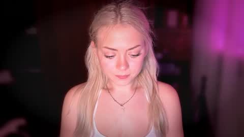 aliceoceaneyes online show from October 2025 04:52:01 PM