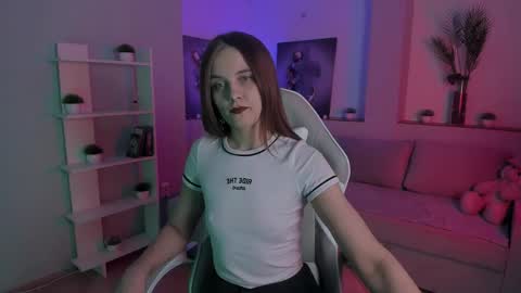 Alice online show from November 2025 02:11:02 AM