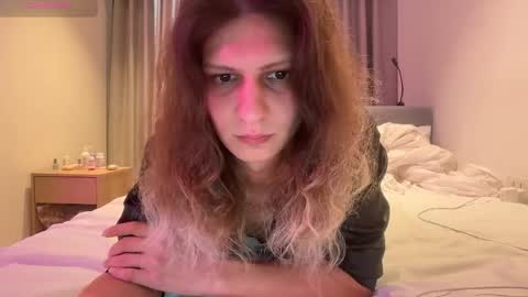 AlicePinkhead online show from April 2026 09:10:01 AM