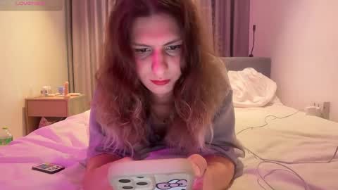 Snapshot of alicepinkhead chatting on May 2026 09:27:02 AM AlicePinkhead online show from May 2026 09:27:02 AM