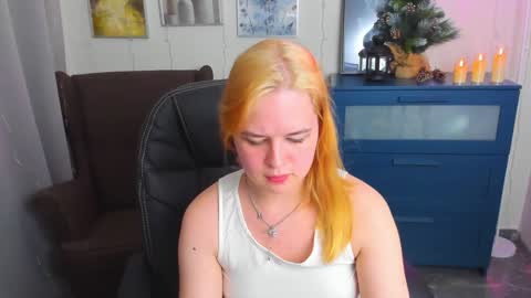 Snapshot of alicepopsy chatting on January 2025 09:02:01 PM Alice online show from January 2025 09:02:01 PM