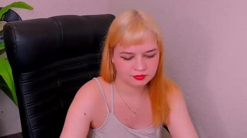 Snapshot of alicepopsy chatting on March 2025 01:47:01 PM Alice online show from March 2025 01:47:01 PM