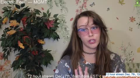 Snapshot of aliceriverscam chatting on December 2024 09:57:01 PM Alice Rivers ---- Enter my public Discord-  online show from December 2024 09:57:01 PM