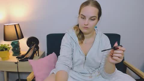 alicesensitive online show from November 2025 02:50:02 PM