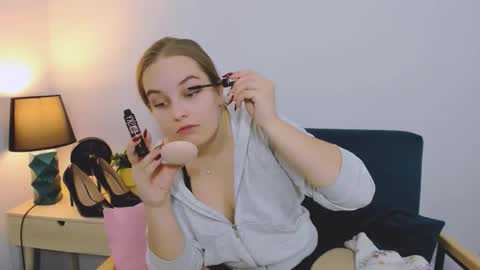 alicesensitive online show from November 2025 01:14:02 PM