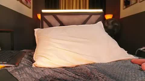 alicetaylor_1 online show from July 2026 03:23:01 AM