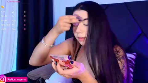 Alice online show from November 2025 10:19:02 PM