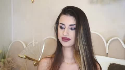 alicevoss online show from September 2025 05:33:02 AM