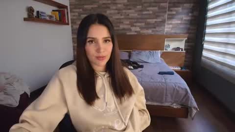 Snapshot of alicewillow chatting on October 2025 09:11:01 PM Alice online show from October 2025 09:11:01 PM