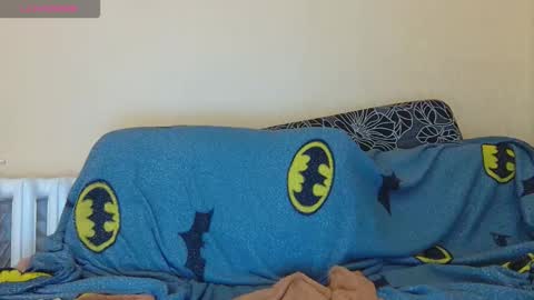 AliceWoolfy online show from September 2025 05:01:02 AM