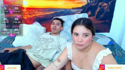Snapshot of alicia_and_brandon chatting on January 2025 11:10:01 PM CATALINA Y ANDRES online show from January 2025 11:10:01 PM