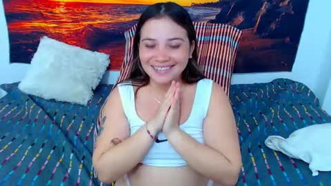 Snapshot of alicia_and_brandon chatting on January 2025 08:54:01 PM CATALINA Y ANDRES online show from January 2025 08:54:01 PM