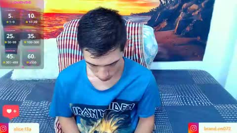 Snapshot of alicia_and_brandon chatting on February 2025 08:57:01 PM CATALINA Y ANDRES online show from February 2025 08:57:01 PM