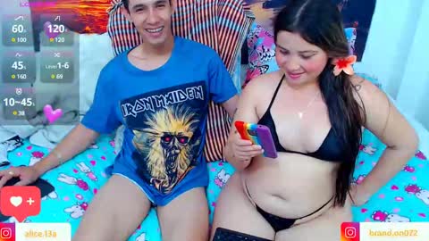 Snapshot of alicia_and_brandon chatting on February 2025 10:54:01 PM CATALINA Y ANDRES online show from February 2025 10:54:01 PM