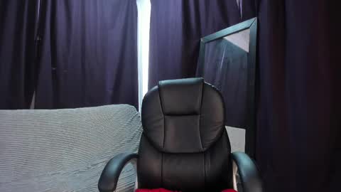 Snapshot of alicia_carr chatting on January 2025 07:11:01 PM Alicia online show from January 2025 07:11:01 PM