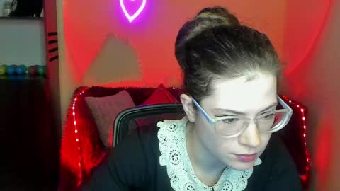 Snapshot of alicia_folow chatting on January 2025 06:33:02 PM Alicia online show from January 2025 06:33:02 PM