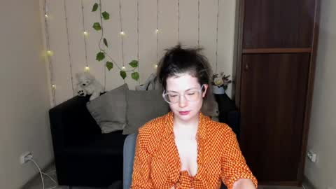 Snapshot of alicia_folow chatting on January 2025 09:29:02 AM Alicia online show from January 2025 09:29:02 AM