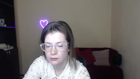 Snapshot of alicia_folow chatting on February 2025 01:01:01 PM Alicia online show from February 2025 01:01:01 PM