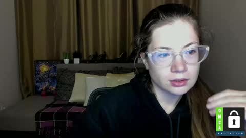 Snapshot of alicia_folow chatting on September 2025 11:23:01 AM Alicia online show from September 2025 11:23:01 AM