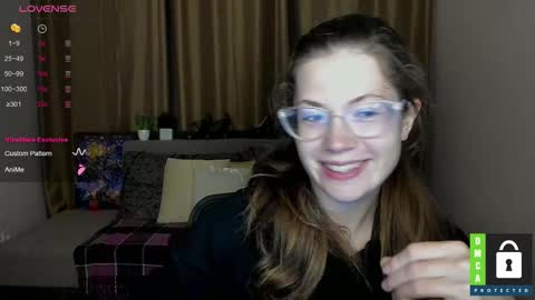Snapshot of alicia_folow chatting on September 2025 11:23:02 AM Alicia online show from September 2025 11:23:02 AM