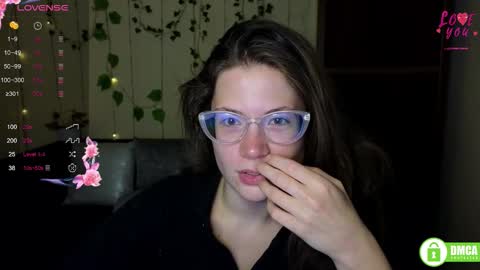 Snapshot of alicia_folow chatting on September 2025 11:25:01 AM Alicia online show from September 2025 11:25:01 AM