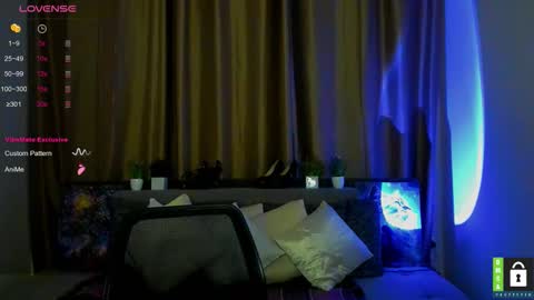 Snapshot of alicia_folow chatting on October 2025 05:35:02 PM Alicia online show from October 2025 05:35:02 PM