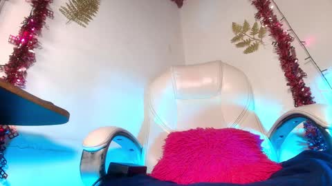 Alicia Kyse  online show from December 2024 03:07:01 AM