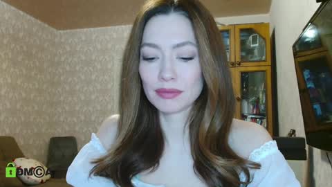 Alicia online show from January 2025 04:37:01 AM