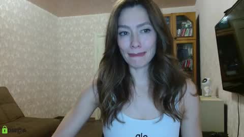 Alicia online show from September 2025 04:06:02 PM