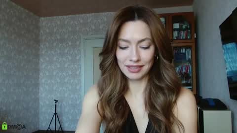 Alicia online show from September 2025 04:05:02 AM