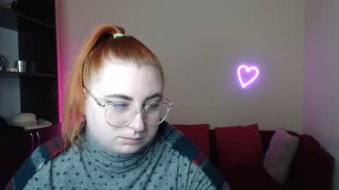 Alicia online show from November 2025 06:34:02 AM