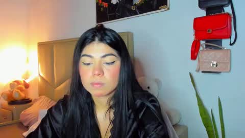 aliciabiden online show from October 2025 04:24:01 AM