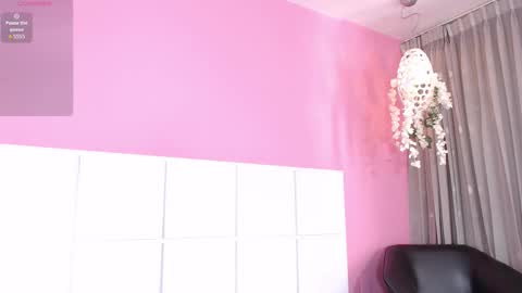 Alicia online show from September 2025 01:38:01 PM