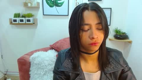 aliciacute    online show from October 2025 08:17:01 PM