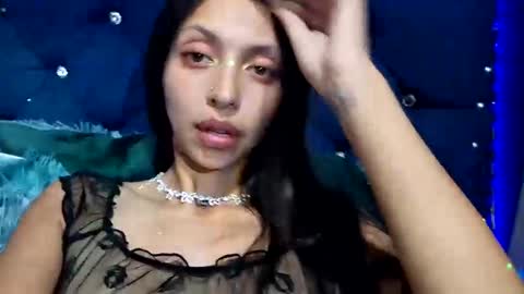 Alicia online show from October 2025 12:41:02 AM
