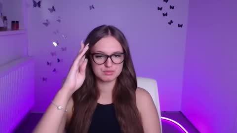 Alicie online show from September 2025 11:10:01 AM