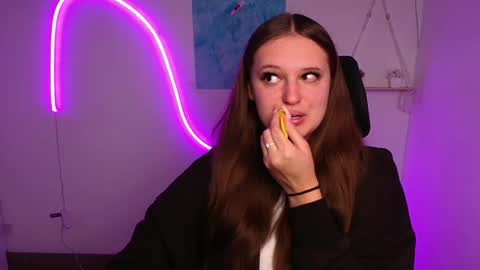 Alicie online show from October 2025 11:21:01 AM