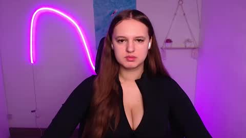 Alicie online show from November 2025 06:44:01 AM