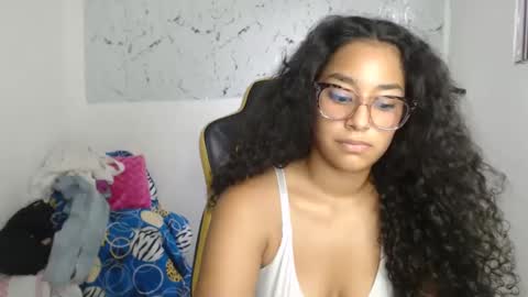 luisa online show from September 2025 10:34:02 PM