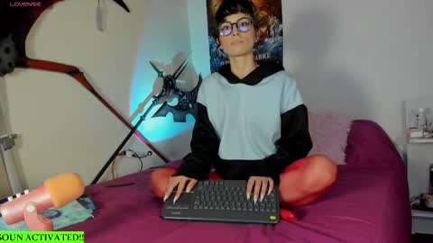 Aiko  Independent Model  online show from November 2025 09:05:02 PM