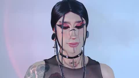 Snapshot of alienexxx chatting on June 2026 11:32:01 PM online show from June 2026 11:32:01 PM