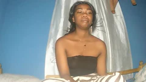 alihane21 online show from December 2025 10:46:01 AM