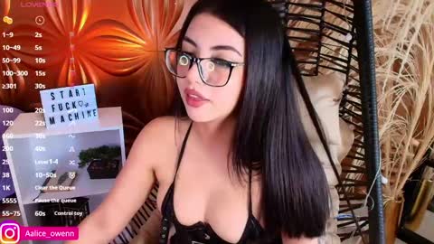 Alicie online show from February 2025 05:15:01 PM
