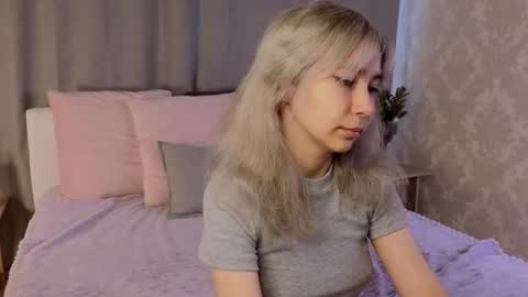 Im Alika online show from September 2025 04:12:02 AM