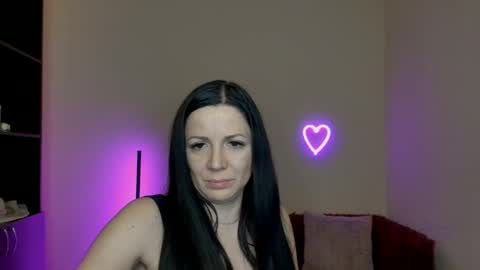 Alika online show from February 2025 03:48:02 PM