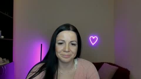 Alika online show from March 2025 06:19:01 PM