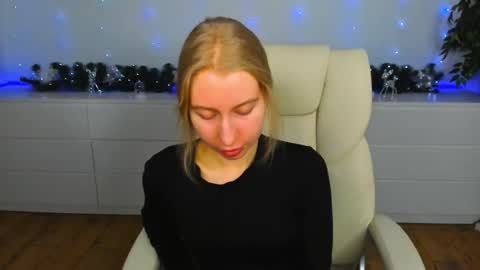 Alina online show from December 2025 06:40:01 AM